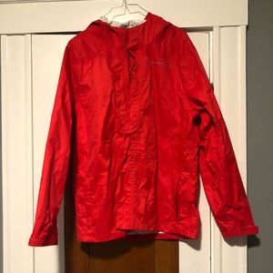 Red vineyard vines rain coat with hood